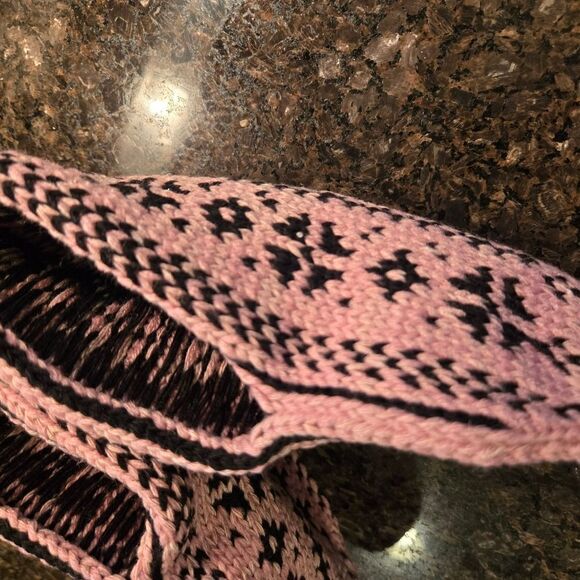 Nordic Slipper Socks Pink And Black Knit NEW - Picture 5 of 5